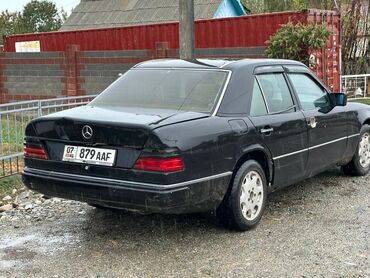 Mercedes-Benz: Mercedes-Benz W124: 1992 г., 2 л, Механика, Бензин, Седан — 2