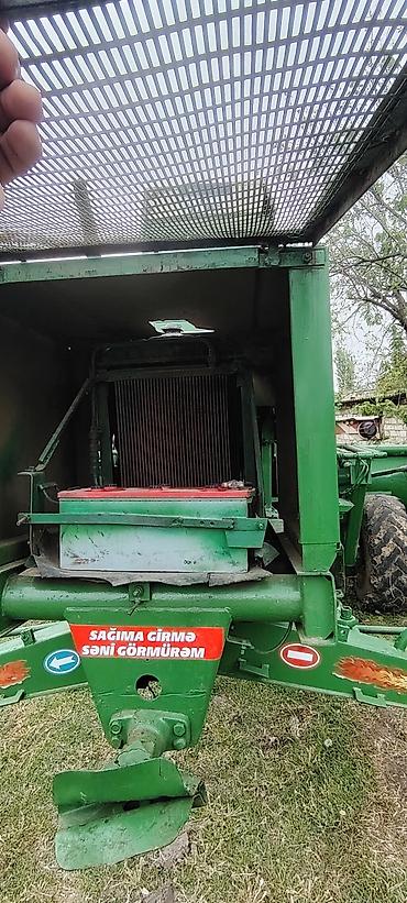 kombayn lizinq: Ot biçən Yaşıl rəngli özgəritməli ot biçən/qarışdıran özyeriyən kənd — 3