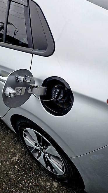 Toyota: Toyota Prius: 2018 г., 1.6 л, Вариатор, Гибрид, Хэтчбэк — 9