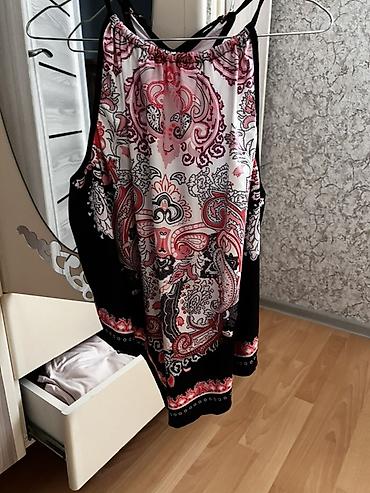 Qadın üçün naxışlı halter-top bluz razmer 0Xl