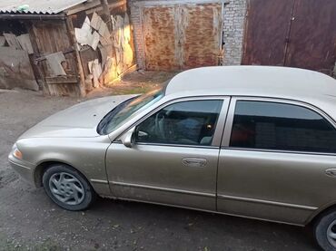 Mazda: Mazda 626: 2000 г., 2.5 л, Автомат, Бензин, Седан