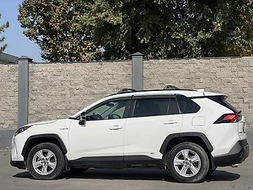 Toyota: Toyota RAV4: 2019 г., 2.5 л, Автомат, Гибрид, Кроссовер — 8