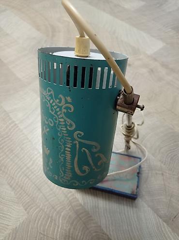 Декор и интерьер: Məhsul: Retro masa lampası - Material: Metal abajur və baza, metal — 2