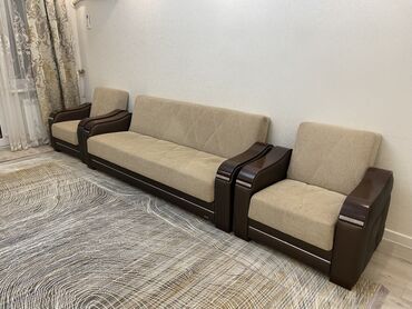 продаю мебель для салона: Бүктөмө диван, Колдонулган, Үчтүк