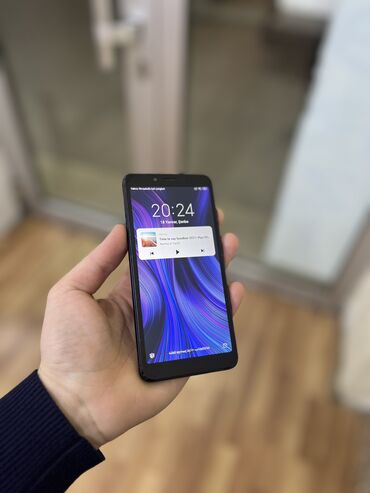 afon 4: Xiaomi Redmi 6, 64 ГБ