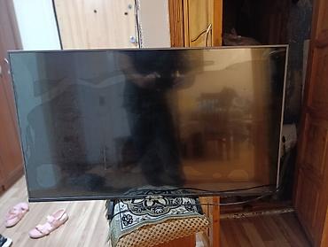 samsung 50 s: Televizor Smart Tv di Ekranı qirilib — 1