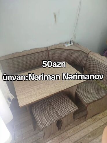 Çaydanlar: Mətbəxlər üçün nəzərdə tutulmuş künc dəsti. Dəstə iki oturacaq skamya