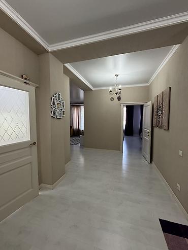 срочно нужны квартира: 3 комнаты, 117 м², Ата-Тюрк парк 2 этаж, Евроремонт — 1