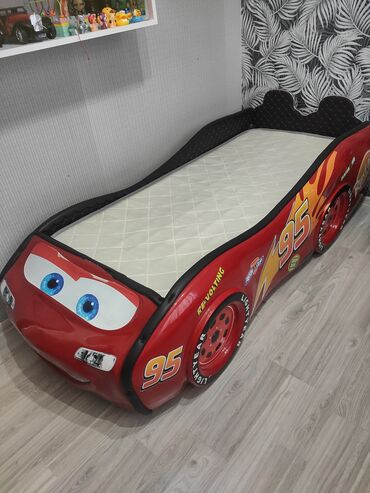Hazır, Maşın-çarpayı, Matras ilə, Siyirməsiz