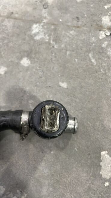 Avtomobil salonu üçün digər detallar: BMW E34 — 8