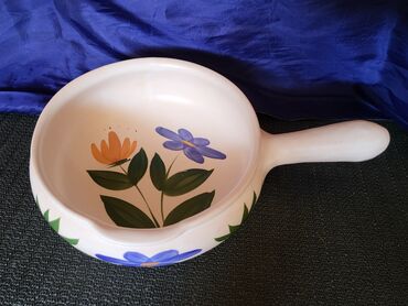 Tiganji: Grncarska nova francuska posuda,rucno oslikana pa glazirana 80te — 3