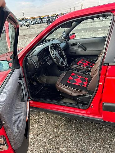 Volkswagen: Volkswagen Passat Variant: 1989 г., 1.8 л, Механика, Бензин, Универсал — 10