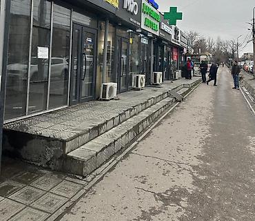 Аренда помещений свободного назначения: Сдаётся коммерческое помещение в топовой локации! Предлагаем в аренду — 1