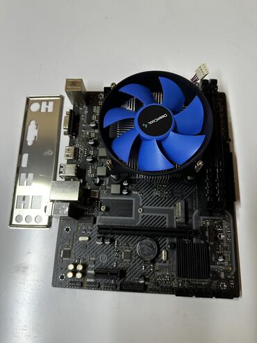 поко м5 с: Материнская плата, Б/у, Asus, LGA1200, Mini-ATX, Для ПК