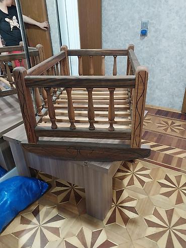 bewik: Taxta beşik – əl işi - Material: təbii qoz ağacı (şaxəli naxışlı — 2