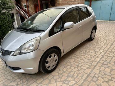 авто без док: Honda Fit: 2007 г., 1.3 л, Автомат, Бензин, Хэтчбэк