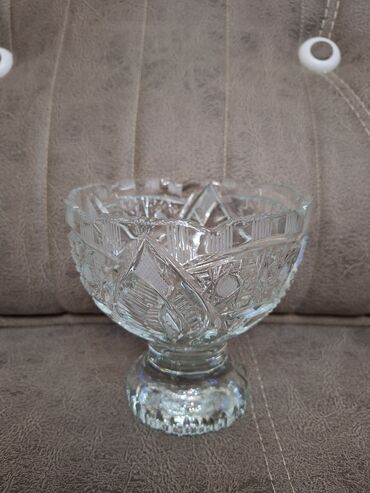 Balonlar, bankalar: İstəyən whatsapp nömrəsinə yazsın — 25