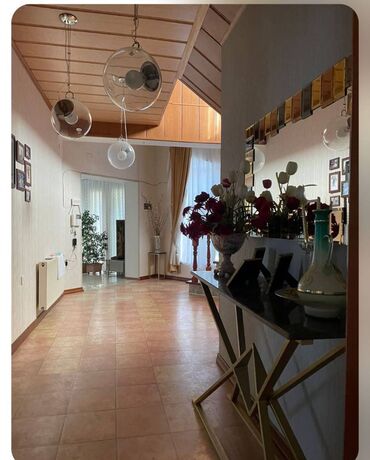 Uzunmüddətli kirayə evlər: 350 kv. m, 4 otaqlı — 14