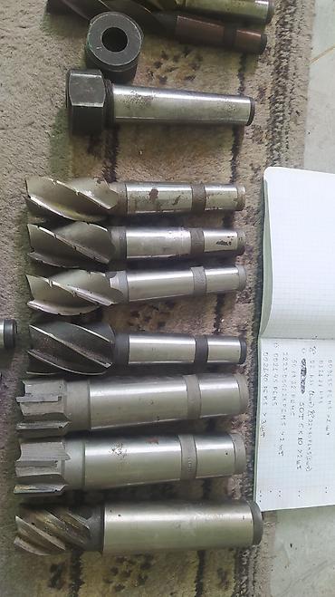 Наборы инструментов: ФРЕЗЫ Концевые и ФРЕЗЫ отрезные. Фрезы имеют различные формы и — 3