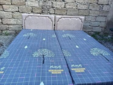 Mebellərin yığılması: Təzə çarpayılar. 1 nəfərlik çarpayılar 60manat. 2 nəfərlik taxt — 11