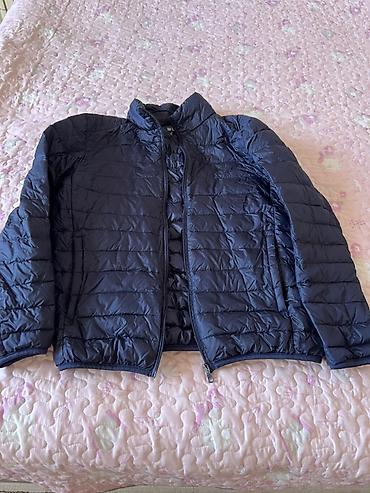 Куртки: Лёгкая пуховая куртка Uniqlo Ultra Light Down, цвет тёмно-синий — 3