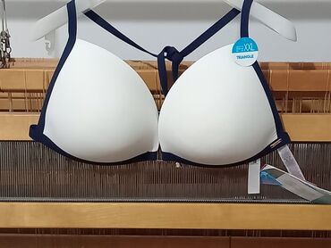 Kupaći kostimi: NOV, kupaći kostim NEW YORKER,beli sa teget paspulima i lepim zlatnim na lalafo.rs — 12 Kupaći kostimi: NOV, kupaći kostim NEW YORKER,beli sa teget paspulima i lepim zlatnim — 12