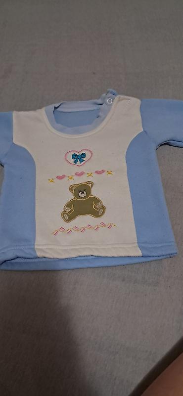 Paketi dečije odeće: Komplet dečijih majica i bodija za devojčice: - Siva bezrukavna — 11
