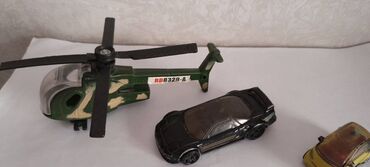 игрушки машин: Игрушки для детей, б/у. 
Вертолет и машины - 2 шт