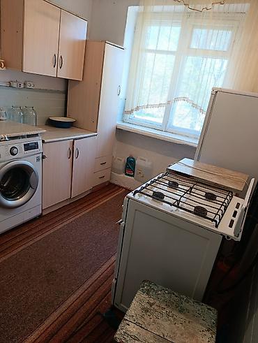 алтын казык ж м: 3 комнаты, 55 м², 104 серия, 2 этаж, Косметический ремонт — 3