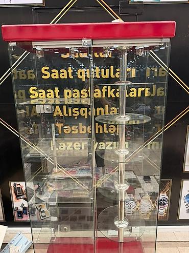 Оборудование для магазинов: Vitrin satılır 196*90 1000 manata alınb matoru işləyir əl gəzdirmək — 2