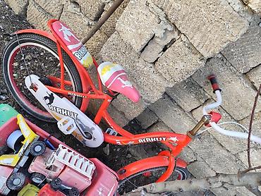 usag ucun: Uşaq velosipedləri paketi Nevelerim xarice getdiyi ucun satiram Her — 3