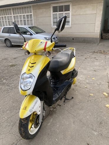 скутер в бишкеке: Скутер/мопед городского класса - Кузов: компактный, пластиковые
