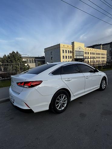 220 mers: Hyundai Sonata: 2020 г., 2 л, Автомат, Газ, Седан — 4