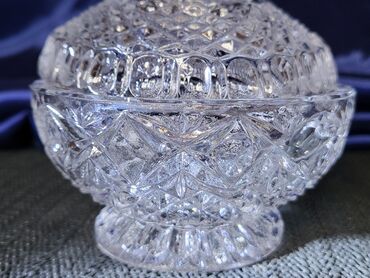 Ostalo posuđe: Kristalna nova posuda za secer iz 70,80ih. Kristalna posuda,pun — 4