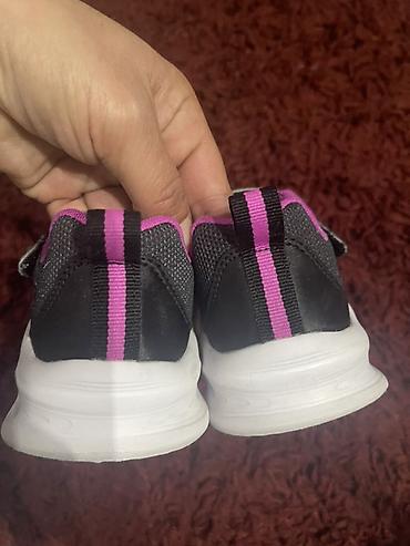 kanada jakne: Skechers S-Lights dečije patike - Model sa svetlećim efektom u — 4