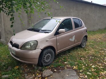 Toyota: Toyota Vitz: 2001 г., 1.3 л, Автомат, Бензин