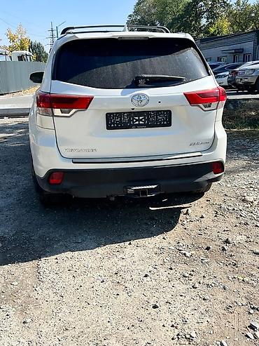 третий ряд: Toyota Highlander: 2018 г., 3.5 л, Автомат, Бензин, Кроссовер — 6