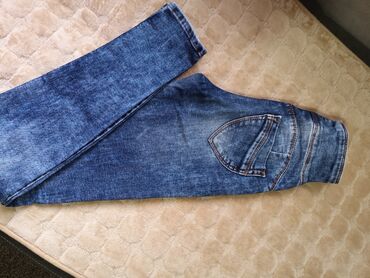 Pantalone: M, Visok struk, Ravne nogavice — 12