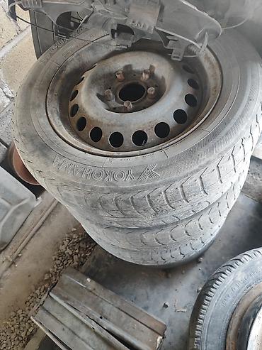 Другие автозапчасти: Продаю запчасти на 124 есть передние капот четыре колеса пятнадцатых — 5