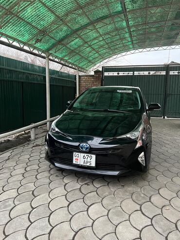 Toyota Prius: 2017 г., 1.8 л, Вариатор, Гибрид, Седан