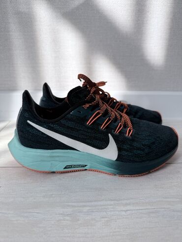 обувь для фитнеса: Кроссовки Nike 35.5 Zoom Pegasus Turbo (женские) - Размер:EU 35.5 /