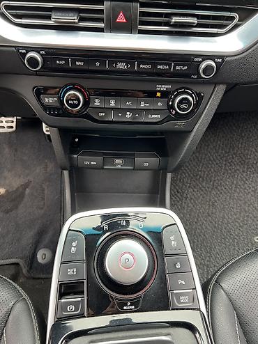 Kia: Kia Niro: 2021 г., Электромобиль, Кроссовер — 10