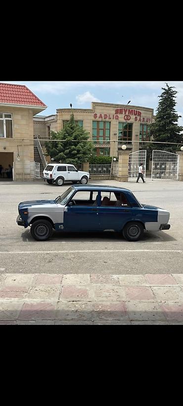 vaz 2109 samara: Model: Lada vaz (VAZ 2107) sedan Kuzov: 4 qapı, mavi rəng, bəzi — 7