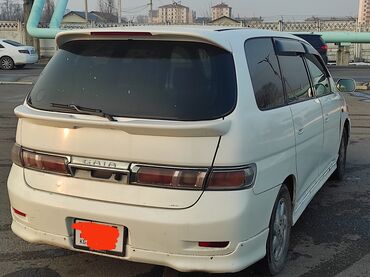 Toyota: Toyota Gaia: 2001 г., 2.2 л, Автомат, Бензин, Минивэн