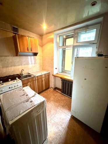 Uzunmüddətli kirayə mənzillər: Yasamal rayonu, Elmlər metrosunun yaxını, Nəşriyyatın qarşısı, köhnə — 3