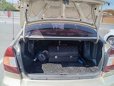 Hyundai: Hyundai Accent: 2006 г., 1.5 л, Механика, Бензин, Седан — 8