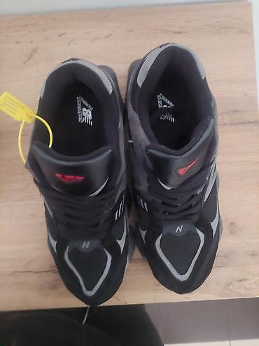 bele patike 36: Nove New Balance patike,sa etiketom,broj 45. Dobijene na poklon,ali ne — 6