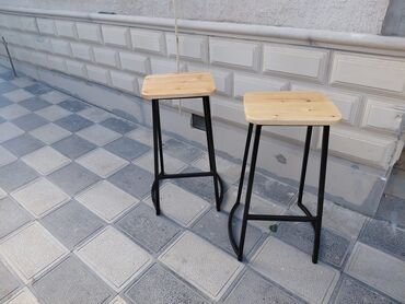Taburetlər: Sənaye üslubunda bar tabureləri - Oturacaq: təbii ağacdan, yumru — 3
