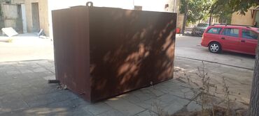 Напольные покрытия: Metaldan hazırlanmış, iri həcmli 6 tonluq su çəni - Material: qalın