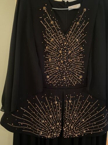 Ziyafət donları: Zərif gecə/libas - Rəng: Qara - Model: Uzun, axıcı ətəkli, üst — 10